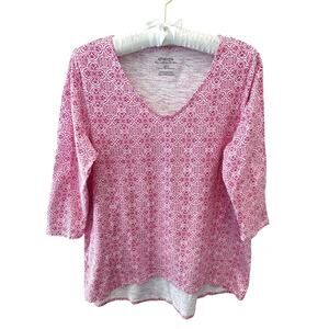 CHICO’S Ultimate Tee Pink White Geometric Print V-Neck Top | Size 0 Small